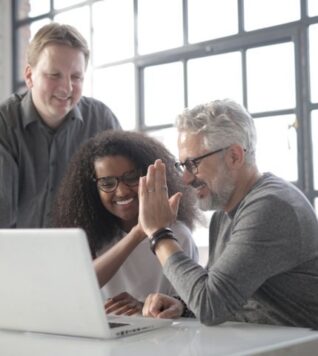 Retired couple getting financial advice, LifeReignite